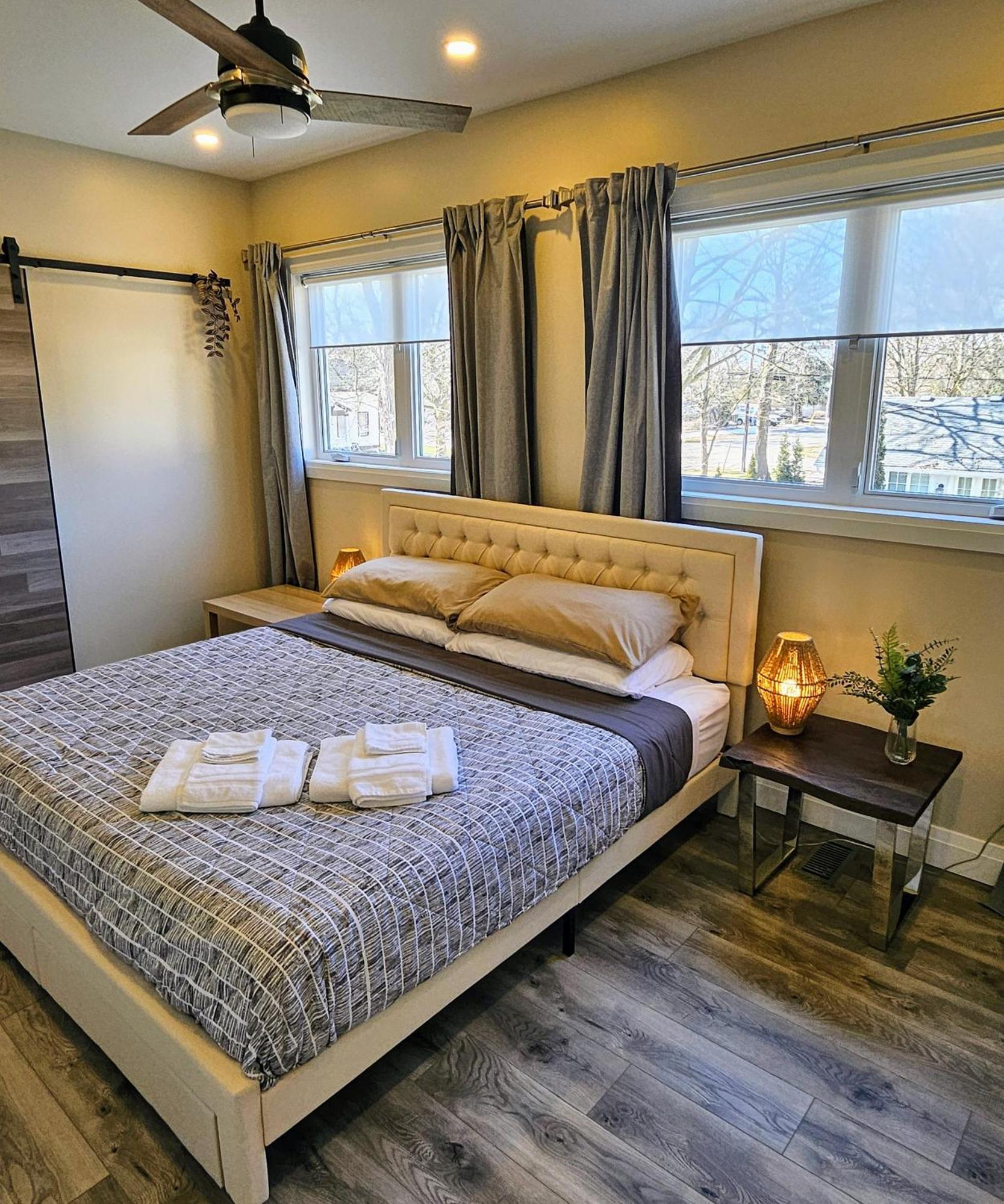 Redwood Suite Niagara-on-the-Lake Exterior photo